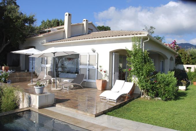 A louer Magnifique villa 140 M² vue Mer SOLENZARA