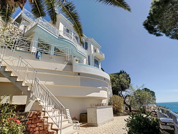 A vendre Somptueuse Propriété 320 m² vue mer Cap de Nice