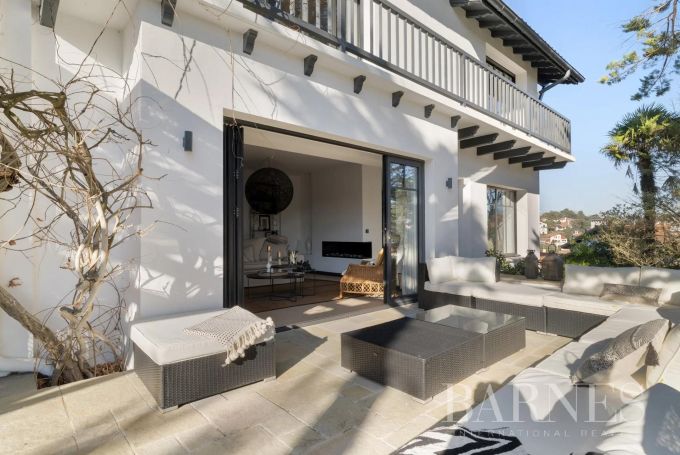 A louer MAISON  6 PIECES 300 M2 PLAGE à PIED SAINT JEAN DE LUZ