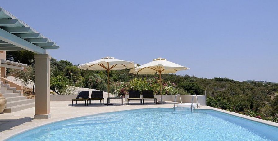 A vendre CHARMANTE Villa 7 PIECES quartier d'Agios Panteleimon  PORTOCHELI