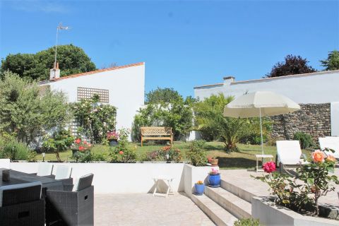 A vendre PROPRIéTé BORD DE MER SAINT GILLES CROIX DE VIE