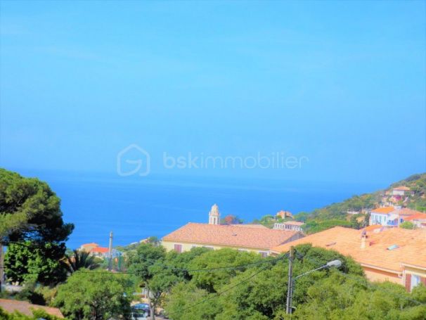 APPARTEMENT T3 65 M2 TERRASSE VUE MER CARGESE