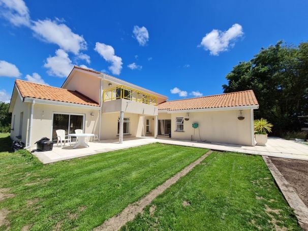 MAISON  D'ARCHITECTE BORD DE MER SAINT JEAN DE MONTS