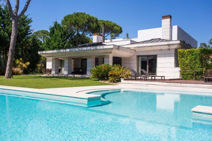 A vendre Magnifique Villa contemporaine 589 M² CASCAIS