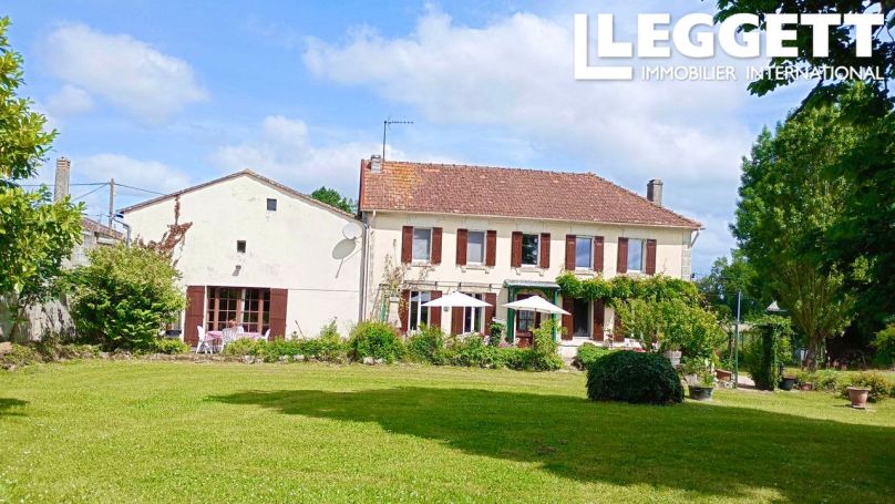A louer MAISON  DE MAîTRE  NIEUL LE VIROUIL