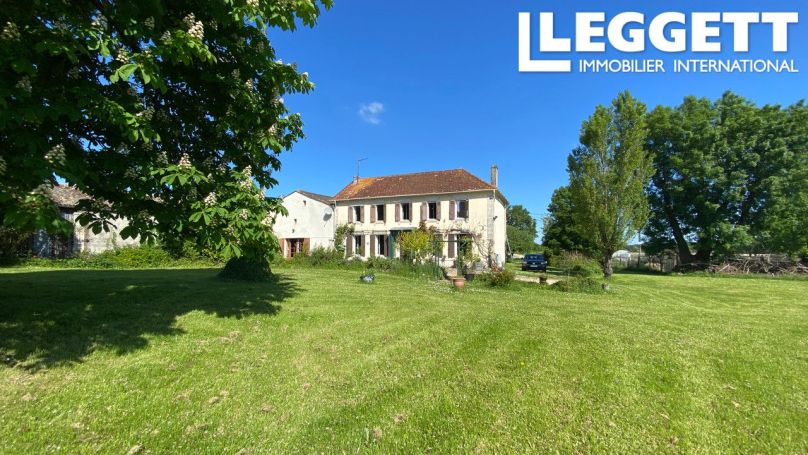 A louer MAISON  DE MAîTRE  NIEUL LE VIROUIL