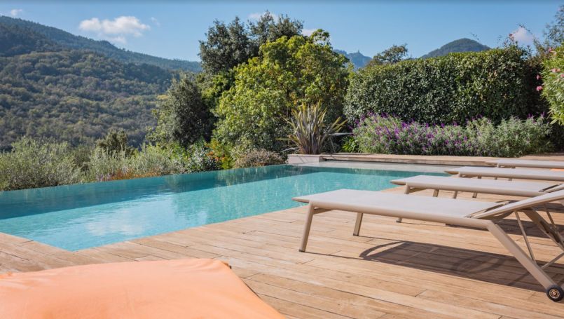 A louer Élégante villa contemporaine 6 PIECES 286 M² SAINT JEAN DE L ESTEREL