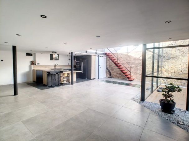 A vendre tres beau loft 165 m² centre ville La Seyne-sur-Mer