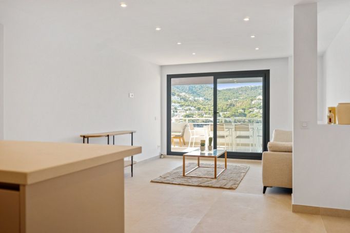 A vendre Bel appartement lumineux T4 125 M² RENOVE VUE MER Puerto Andratx
