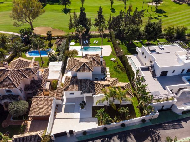 A vendre Splendide Villa 6 PIECES 305 M² VUE MER  Marbella