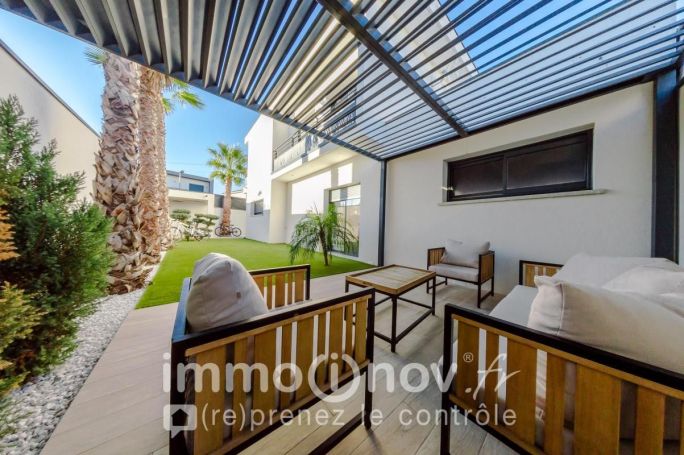 A vendre MAISON  D'ARCHITECTE  BAGES