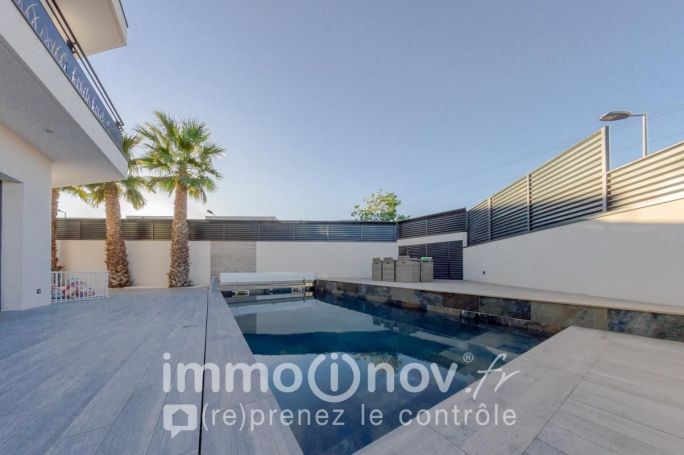 A vendre MAISON  D'ARCHITECTE  BAGES