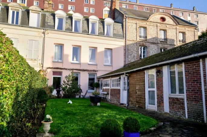 A vendre MAISON  DE MAîTRE BORD DE MER SAINT VALERY EN CAUX