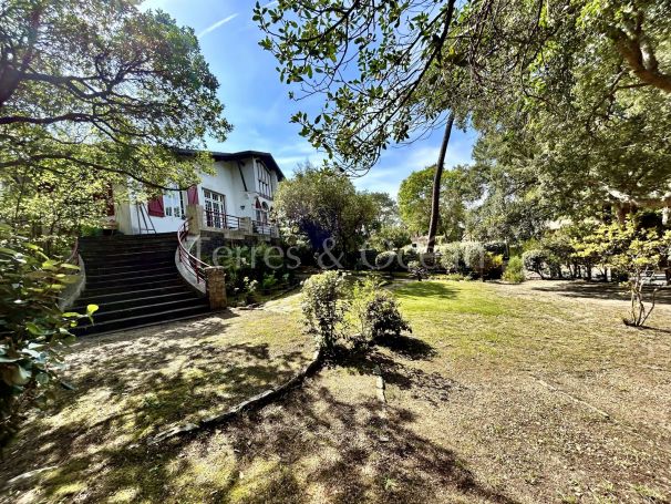 A vendre MAISON  7 PIECES 110 M2  SOORTS HOSSEGOR