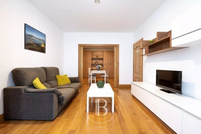 A vendre BEL APPARTEMENT 94 M² CENTRE VILLE DONOSTIA