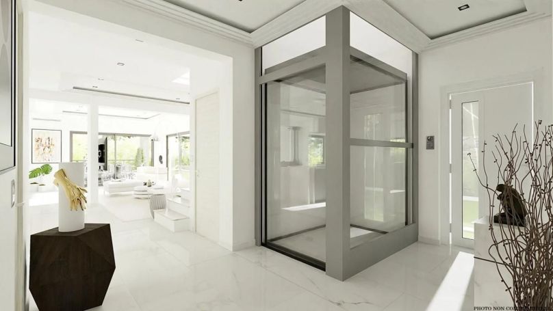 A louer MAISON  6 PIECES 234 M2  GRASSE