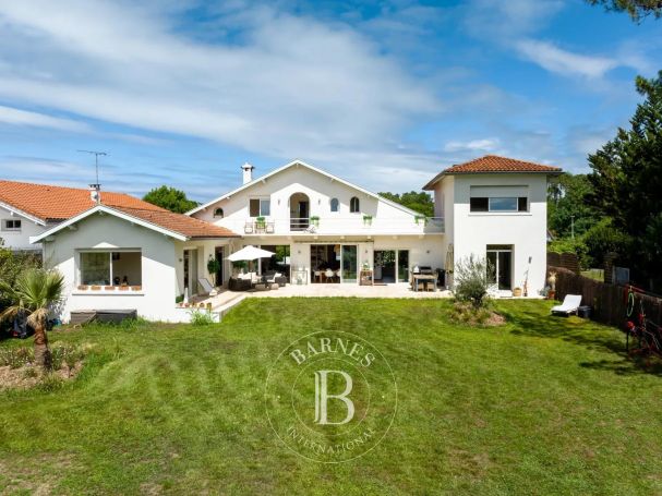 A vendre BELLE MAISON 7 PIECES 260 M² SOORTS-HOSSEGOR