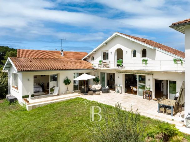 A vendre BELLE MAISON 7 PIECES 260 M² SOORTS-HOSSEGOR