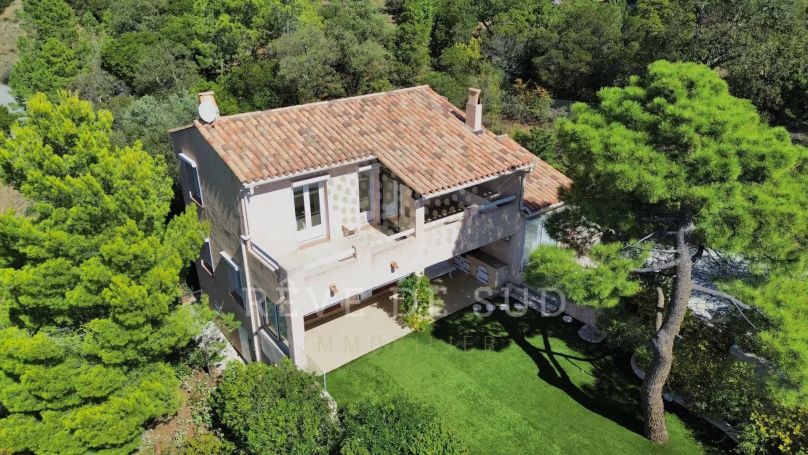 A vendre MAISON  5 PIECES 108 M2 VUE MER LES ISSAMBRES