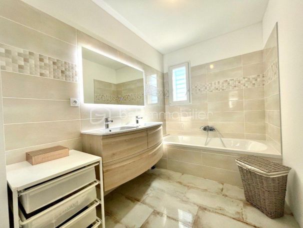 A louer MAISON  CONTEMPORAINE  GIGNAC