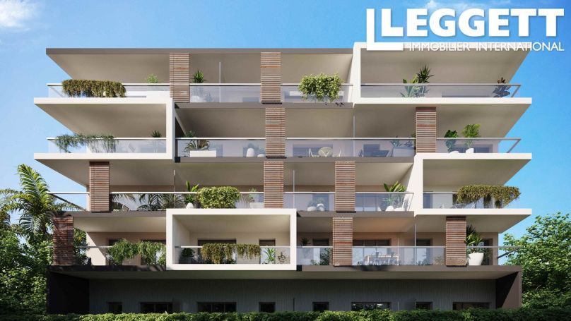 A louer APPARTEMENT NEUF T4 91 M2 BORD DE MER ANTIBES