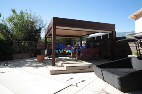 A louer MAISON  7 PIECES 275 M2  VERNET LES BAINS