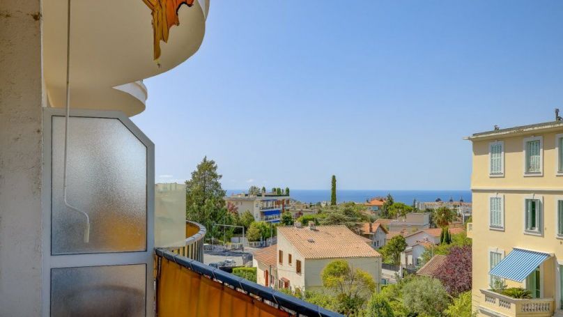 A vendre APPARTEMENT T3 85 M² VUE MER LATERALE Nice