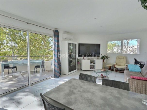 A louer APPARTEMENT T3 75 M2 TERRASSE  BAILLARGUES