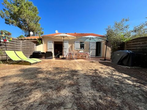 A vendre MAISON  5 PIECES 84 M2 BORD DE MER LONGEVILLE SUR MER