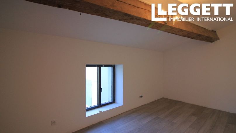 A vendre LOFT  5 PIECES 125 M2  GINESTAS