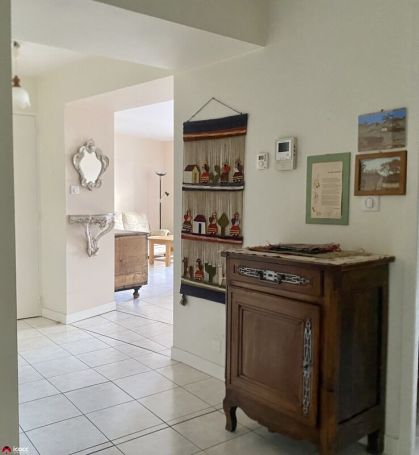 A louer APPARTEMENT T6 122 M2  LUCON