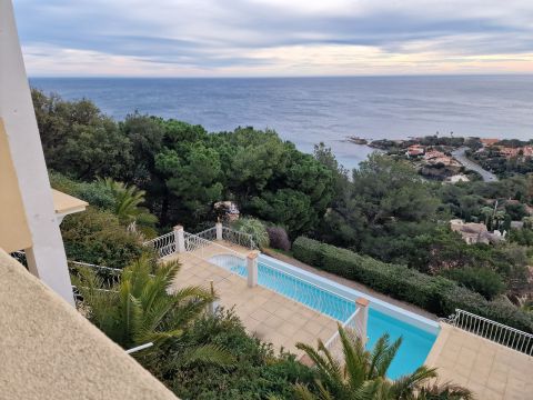 A louer Magnifique Propriété 9 PIECES 325 M² Vue Mer sur les Issambres Roquebrune-sur-Argens