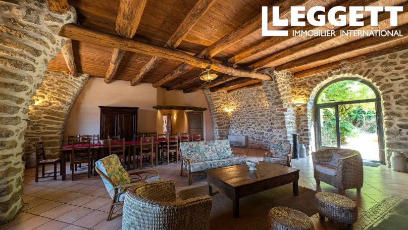 A vendre GîTE  CASTANET LE HAUT