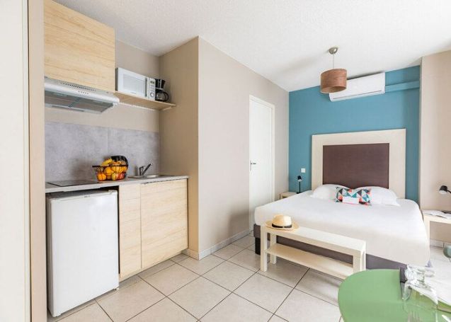 A louer APPARTEMENT T4 78 M2  SAINT JEAN D ILLAC