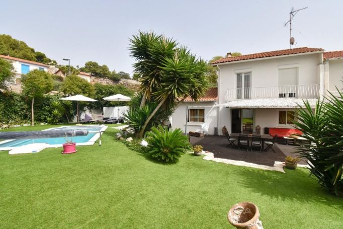 A louer MAISON  5 PIECES 102 M2 VUE MER SETE