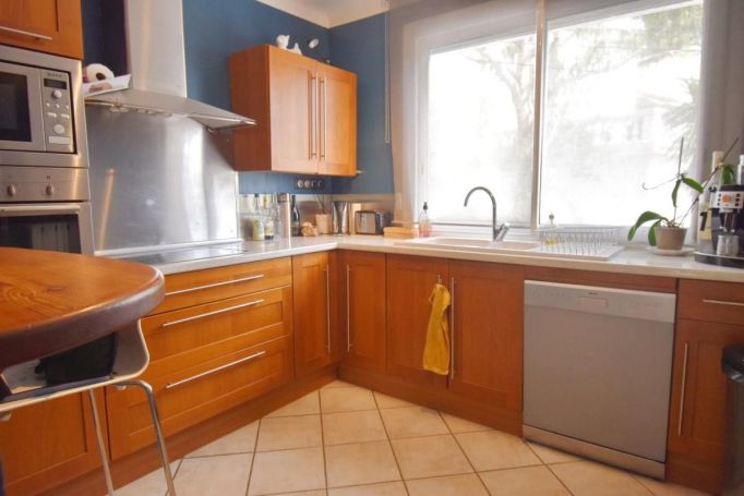 A louer MAISON  5 PIECES 102 M2 VUE MER SETE