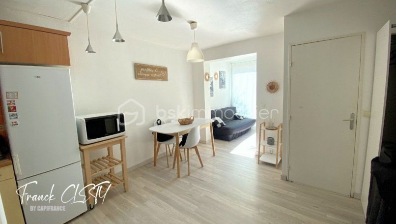 A louer APPARTEMENT T2 29 M2 TERRASSE BORD DE MER SAINT RAPHAEL