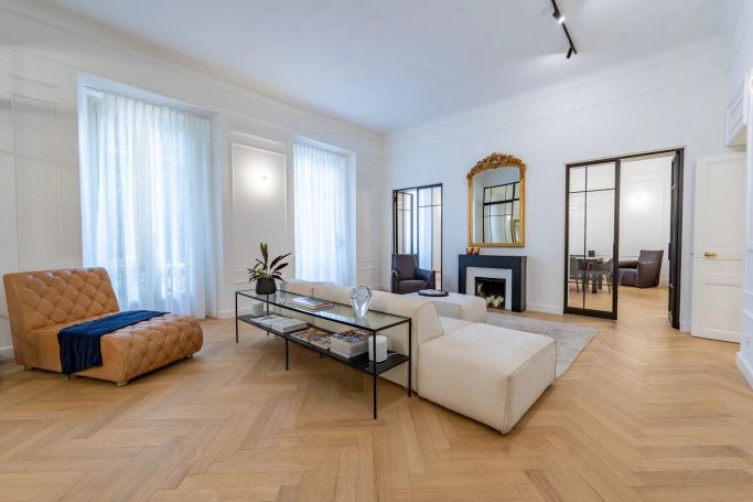 A vendre Appartement d'exception T5 217 M² RENOVE secteur Victor Hugo Nice