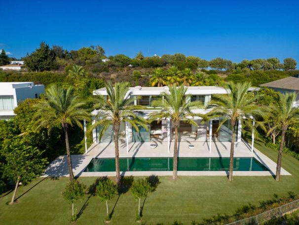 A vendre Splendide villa de luxe 5 PIECES 578 M² au bord du golf  VUE MER MALAGA