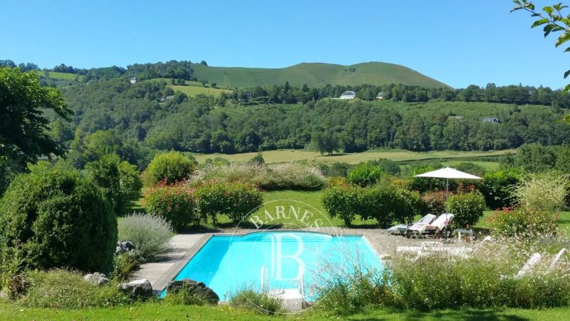 A vendre PROPRIéTé  OLORON SAINTE MARIE