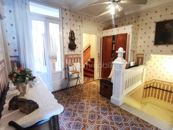 A louer APPARTEMENT DUPLEX T5 170 M2 TERRASSE BORD DE MER MEZE