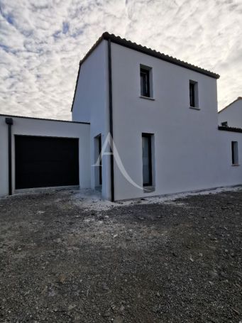 A vendre MAISON  5 PIECES 92 M2 BORD DE MER TALMONT SAINT HILAIRE