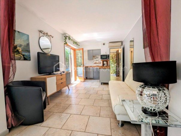 A louer APPARTEMENT T2 41 M2 TERRASSE BORD DE MER ANTIBES