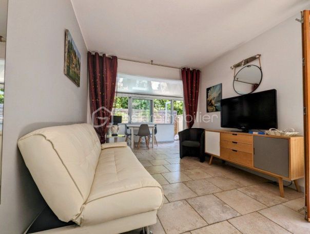 A louer APPARTEMENT T2 41 M2 TERRASSE BORD DE MER ANTIBES