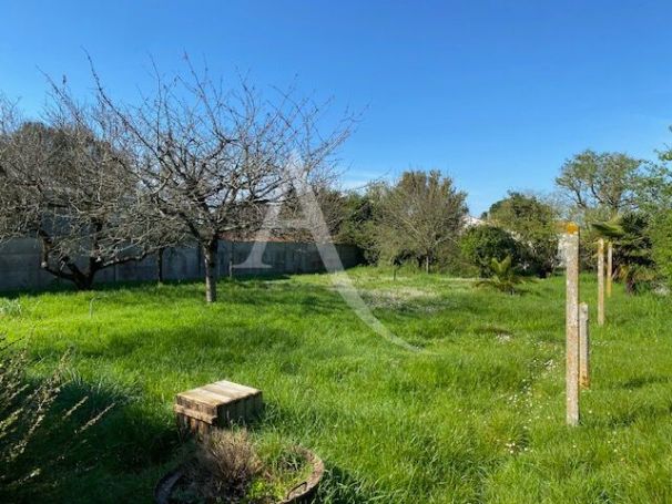 A vendre MAISON  5 PIECES 92 M2 BORD DE MER LONGEVILLE SUR MER
