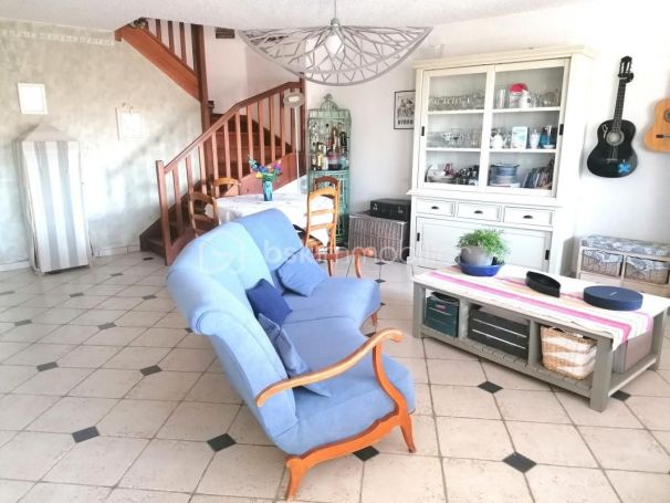 A louer APPARTEMENT DUPLEX T4 82 M2 VUE MER VALRAS PLAGE