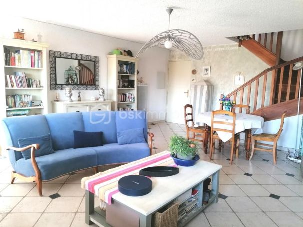 A louer APPARTEMENT DUPLEX T4 82 M2 VUE MER VALRAS PLAGE