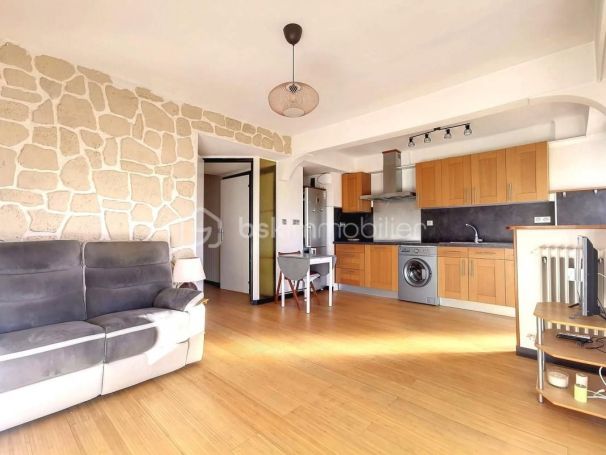 A louer APPARTEMENT T2 50 M2 TERRASSE BORD DE MER CANNES