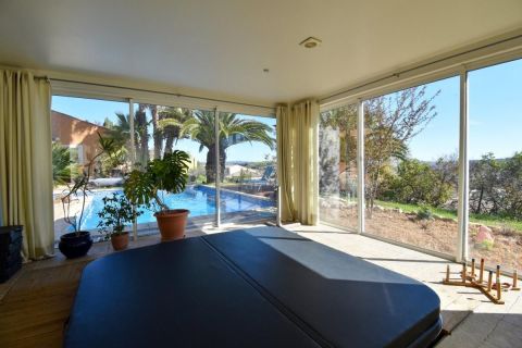 A vendre MAISON  6 PIECES 235 M2 BORD DE MER BEZIERS