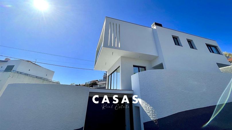 A vendre belle Maison contemporaine 4 pièces 145 m² Sao Roque Funchal